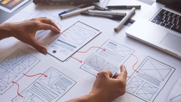  UX graphic designer sketch planning 